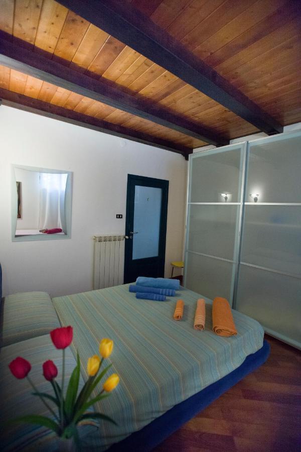 Sopra La Piazza Villa Agira Kültér fotó
